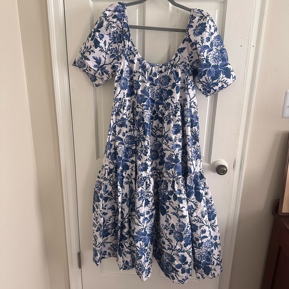 Anthropologie Blue and Cream Floral Puff-Sleeve Midi Dress - Picture 2 of 4